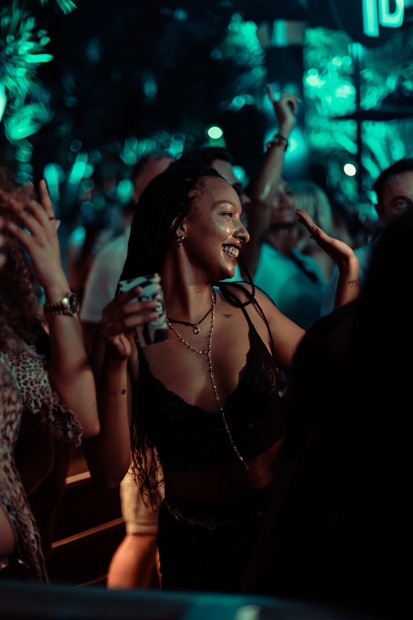 crowd-bbc-radio-1-dance-41.jpg