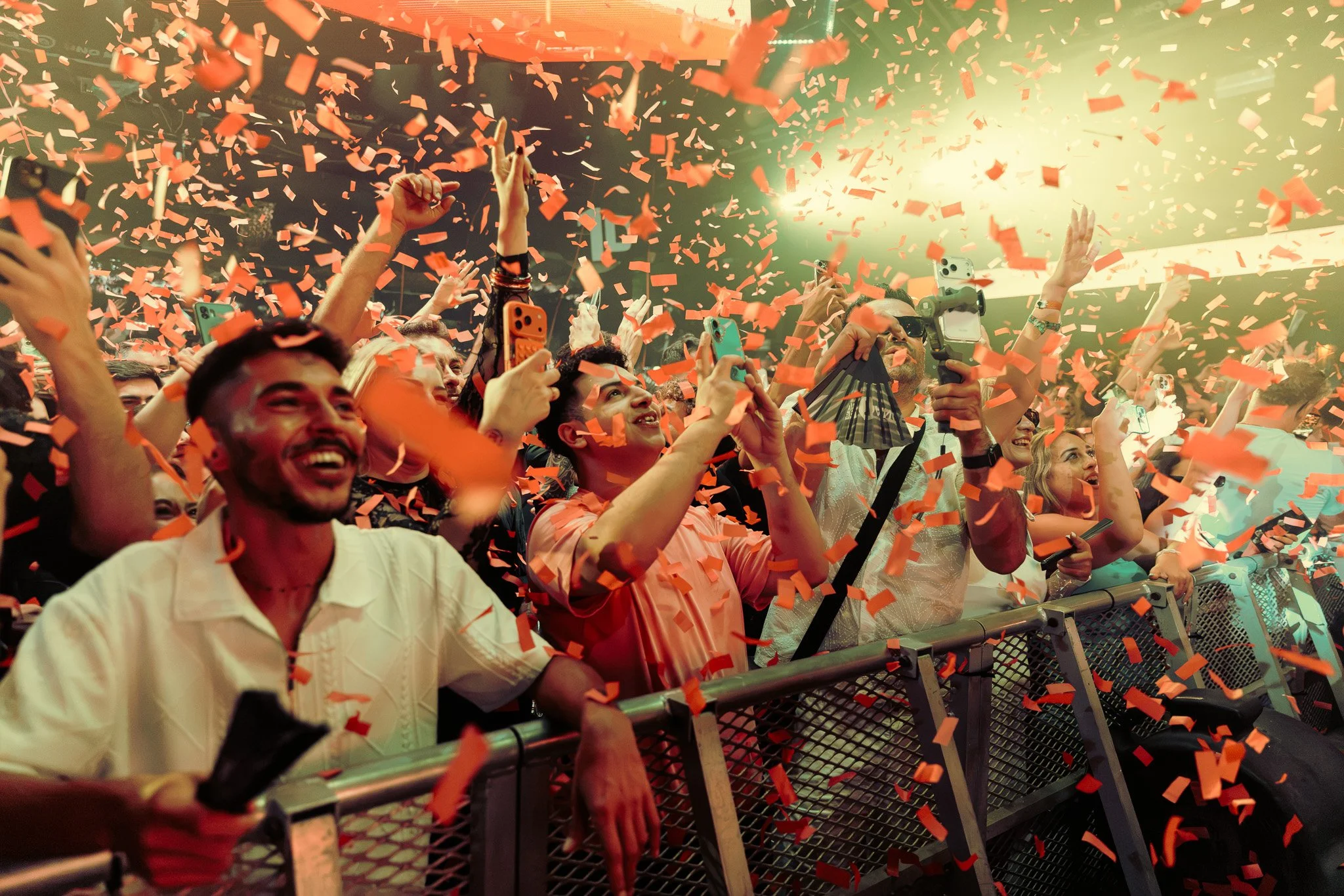 crowd-bbc-radio-1-dance-2.jpg