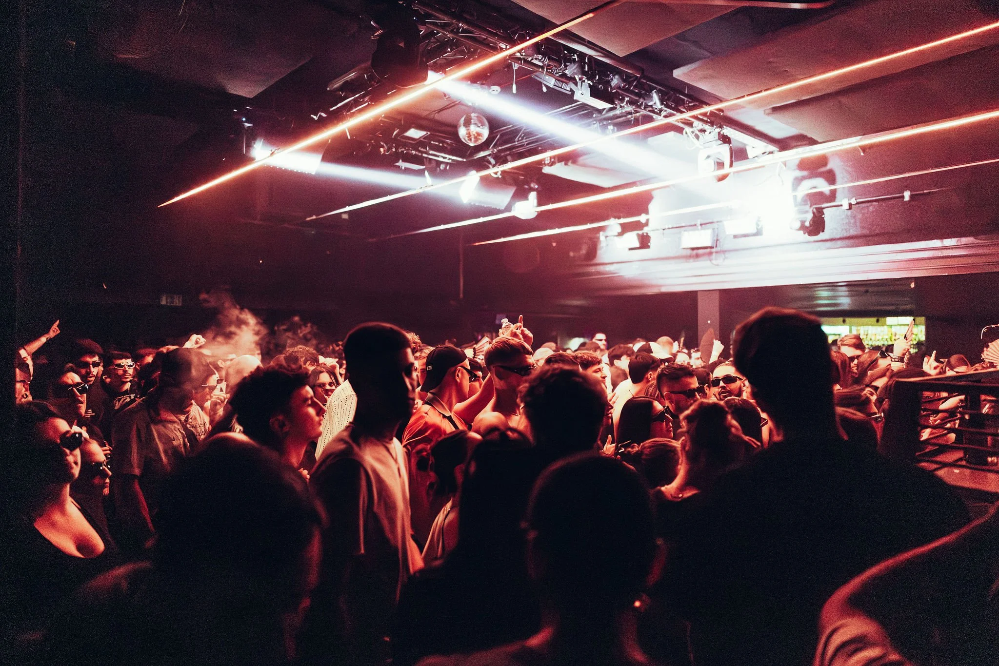 glitch-malta-nightlife-photography-somewhen-11.jpg