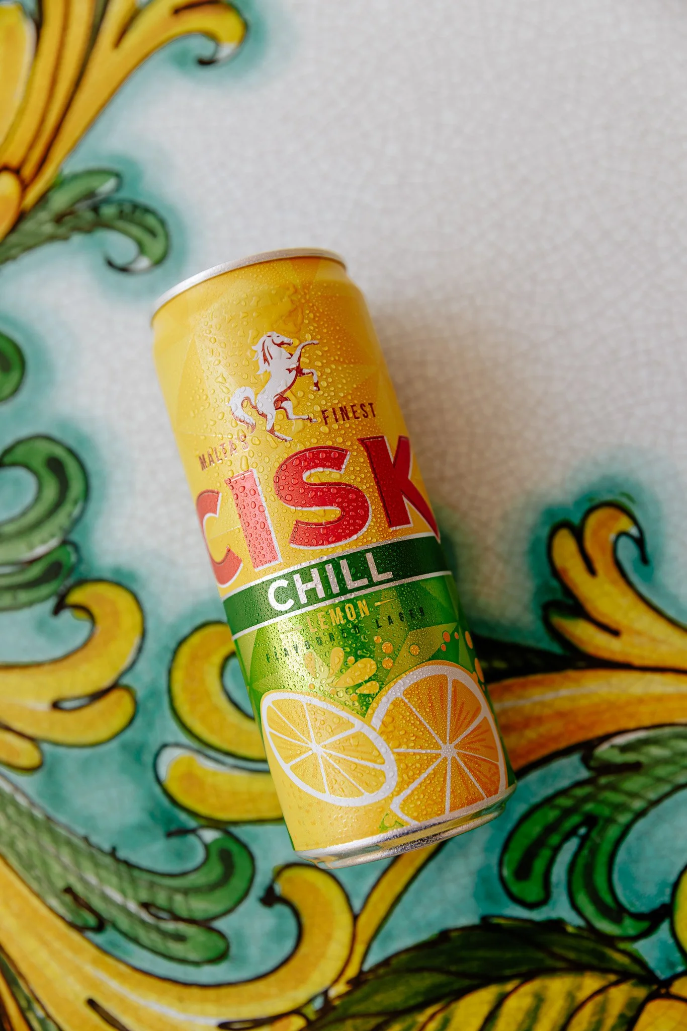 cisk chill lemon beer can, product shoot