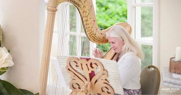 Xenia Horne - Harpist