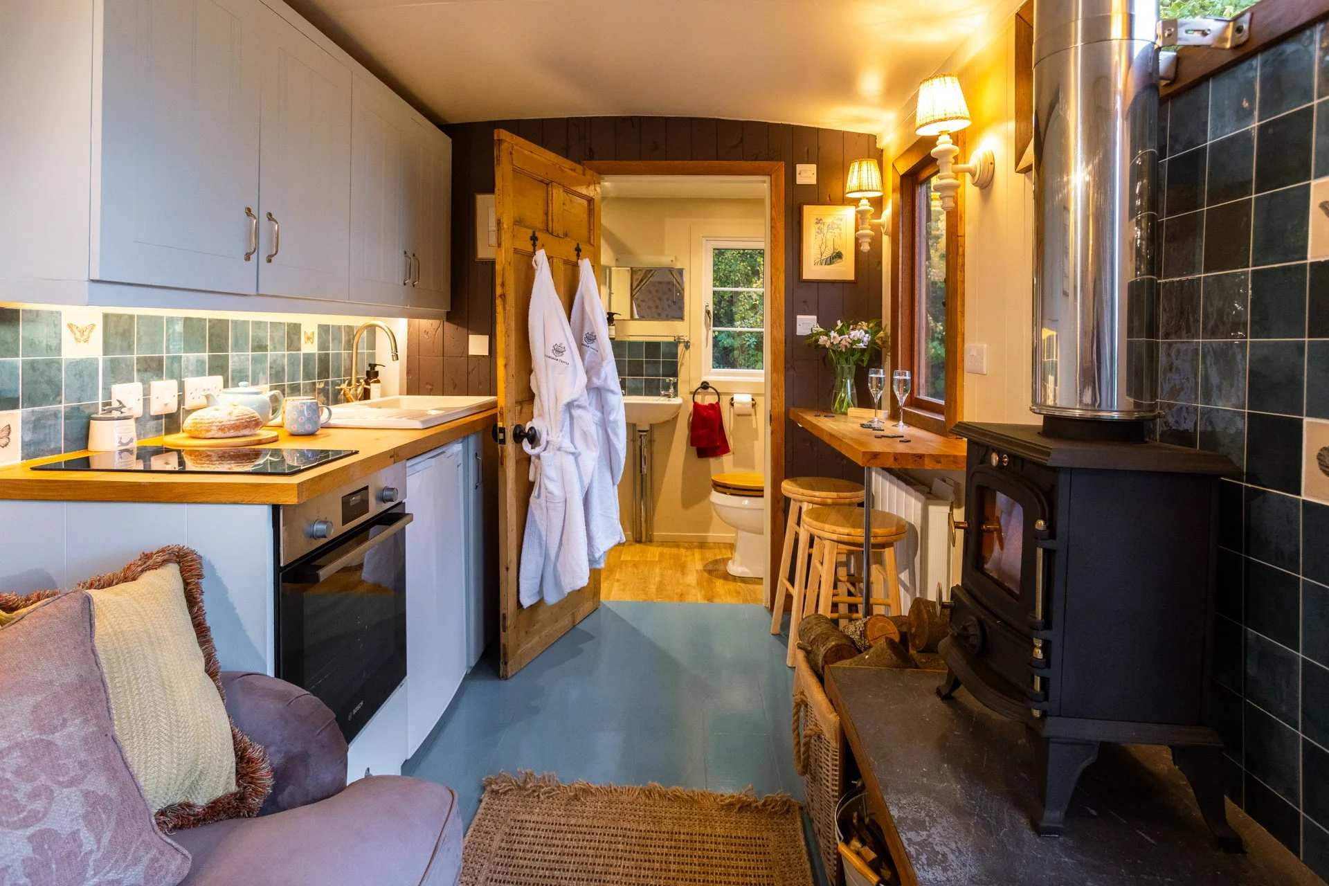 Fully equipped kitchen