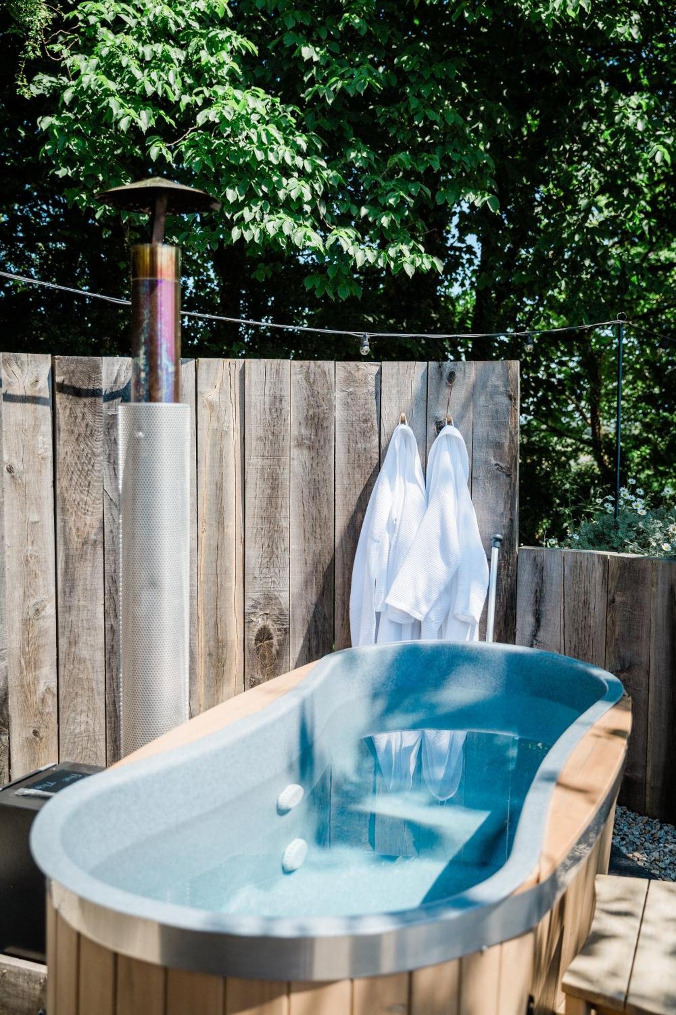new-luxury-shepherds-hut-with-hot-tub-in-cornwall-launceston-photo-16.jpeg