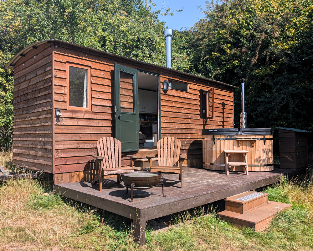 Bothy external 2.png