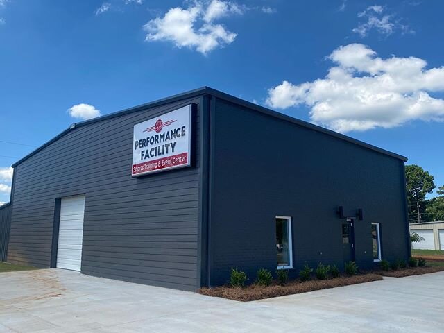 Shout out to General Sign Co. for our new sign install! #saintbuilders #sbelite #lousieavenue #muscleshoals