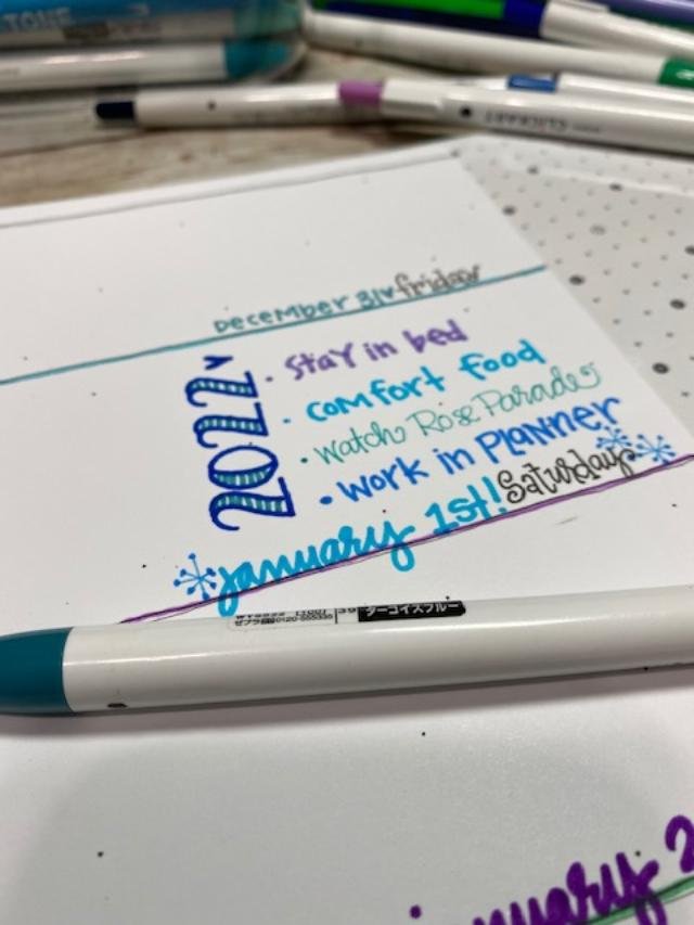 Linzi's weekly Planner - fits 5.5 x 8.5" ring binder 