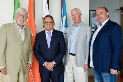 Hijo del Legendario Jacques Cousteau esta en Republica Dominicana