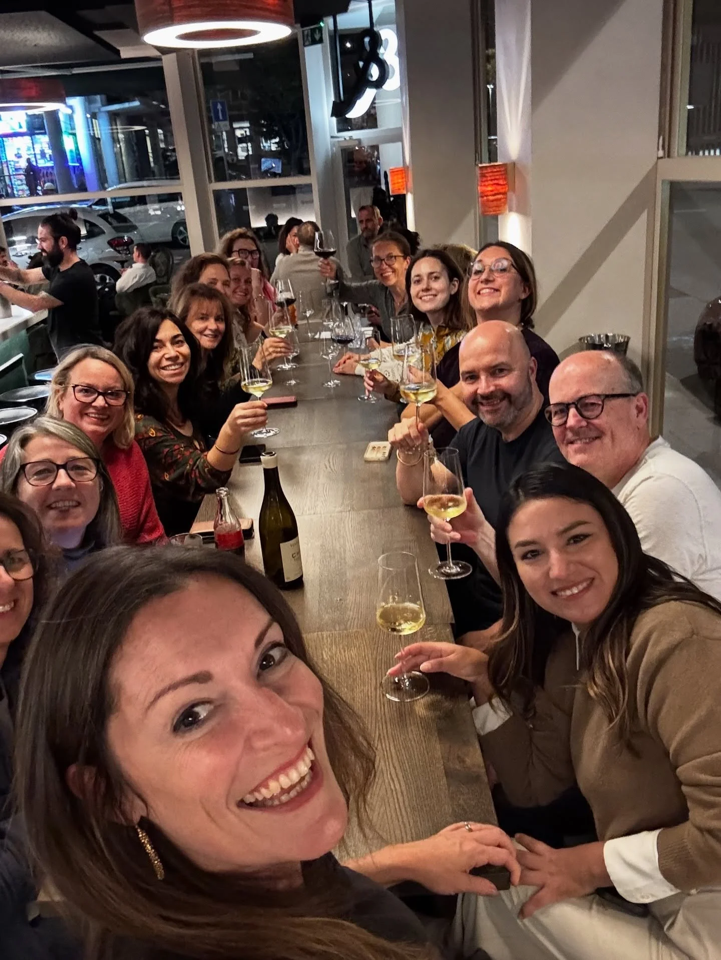 Winter term 2025 is here! Our first social was a blast with lovely new and old members and very fun songs! A massive thank you to Paul and co for the great evening last night. Keep an eye on this channel for more news! 
@alpandhorn.geneva. Best job e