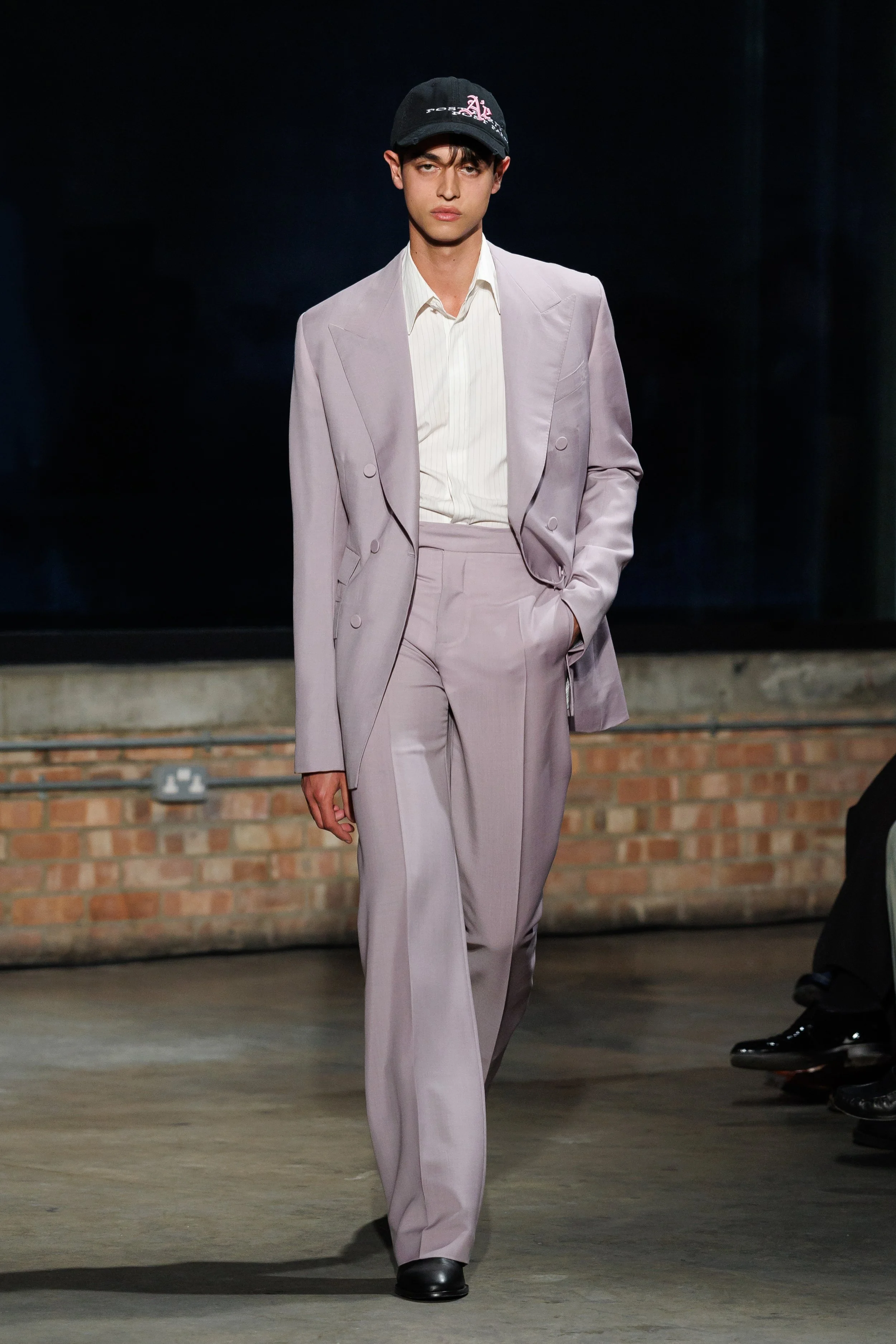 Aaron Esh_SS26_Look_19.jpg