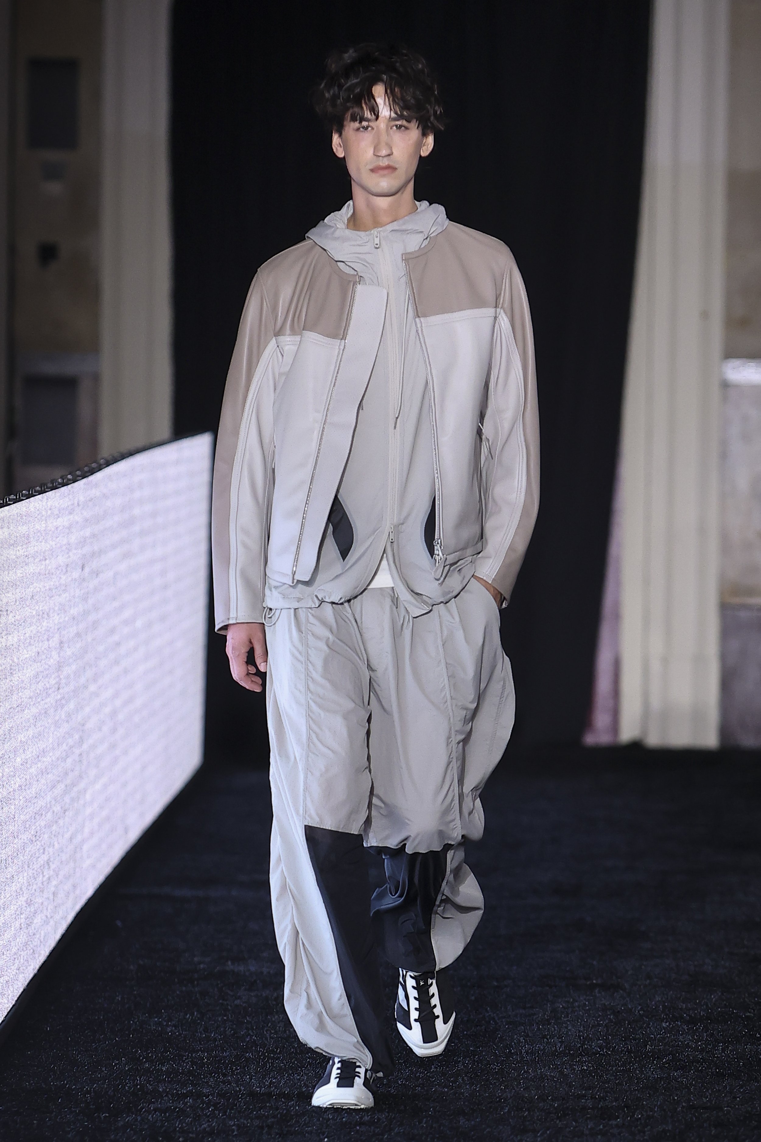 LOOK 42 (1).jpg