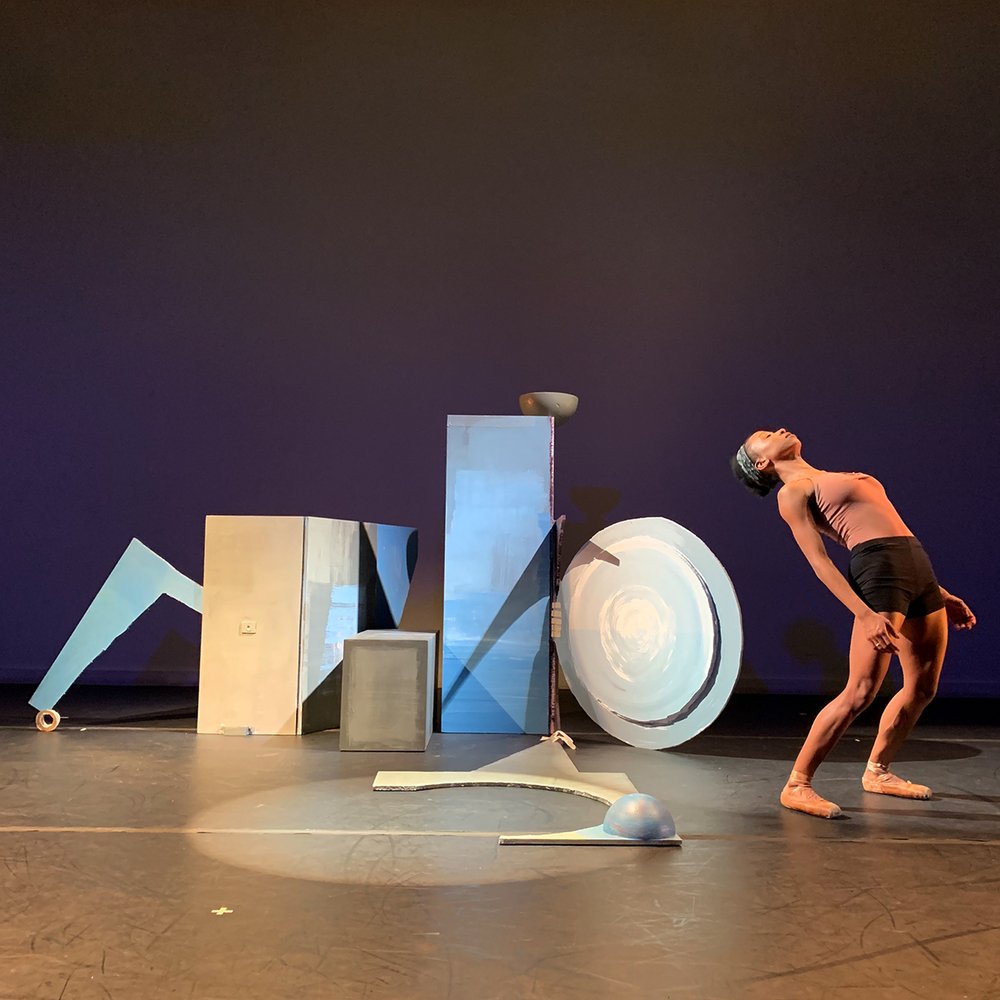  ”Mechanism: I Thought I Knew That” by choreographer and performer JoVonna Parks in collaboration with artist Maud Bryt 