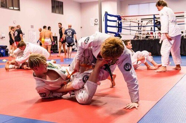 SELF DEFENSE
BULLY PROOFING

BRAZILIAN JIU JITSU is a fun, high-energy class for all ages and skill levels.

Brazilian Jiu Jitsu focuses on getting an opponent to the ground in order to neutralize possible strength or size advantages through ground f