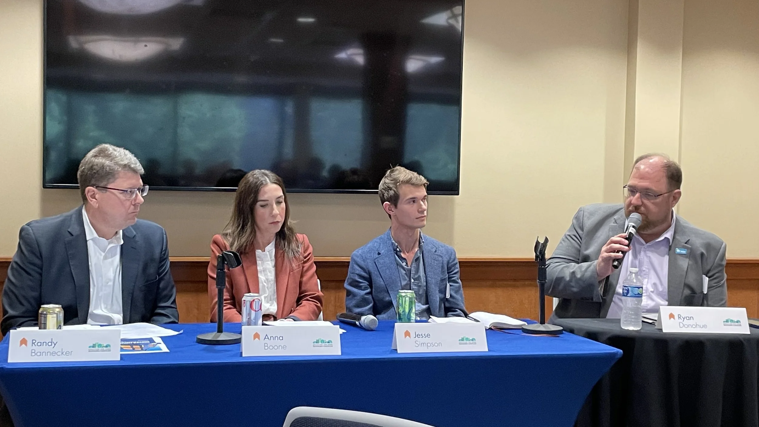 Roundtable Highlights Opportunities Created by New Middle Housing Law