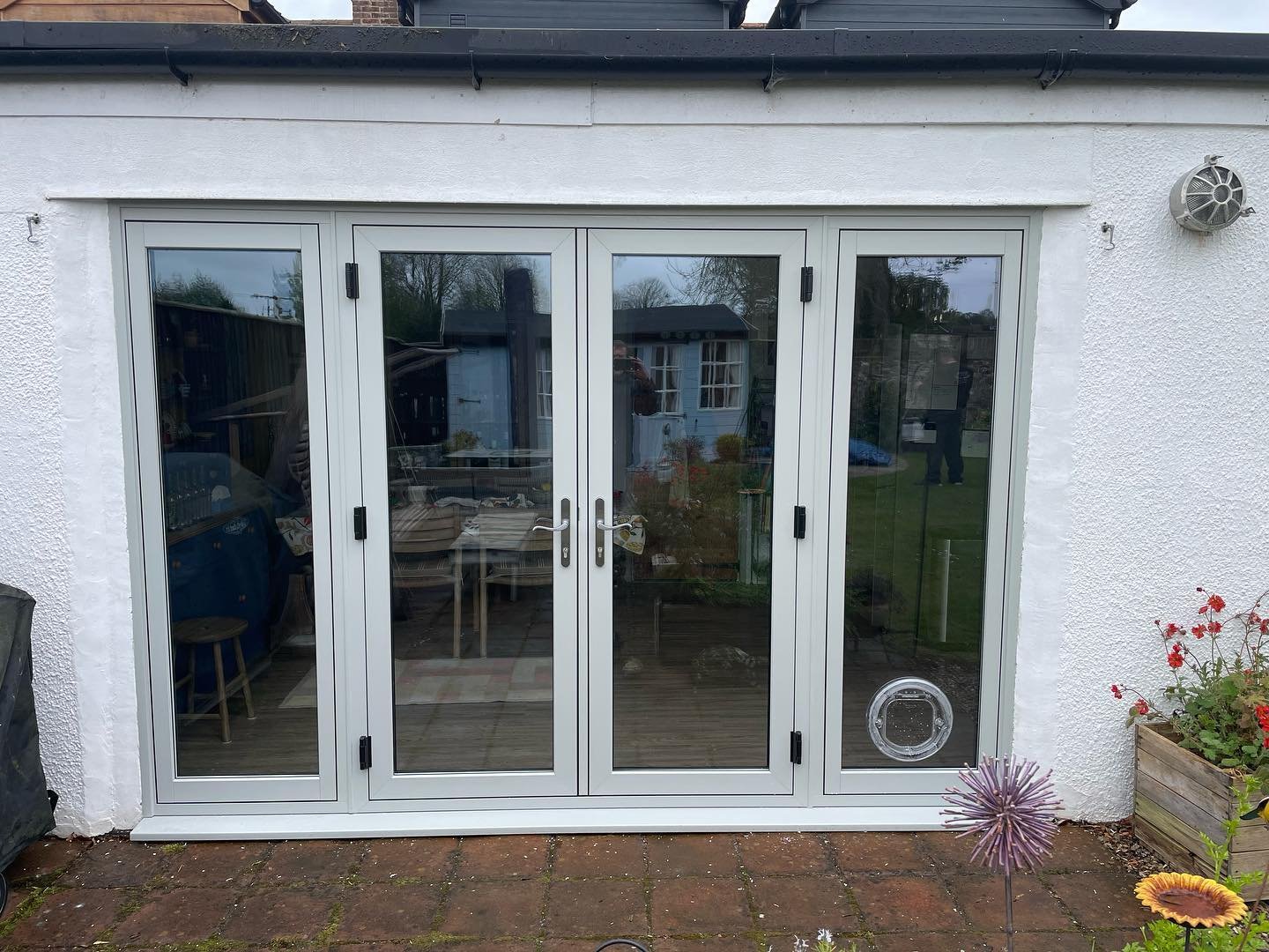 #timberlookwindows #timberlookdoors  #agategreydoor #bespokedoubleglazing #timberalternativedoors #affordablewindowsanddoors #catflap