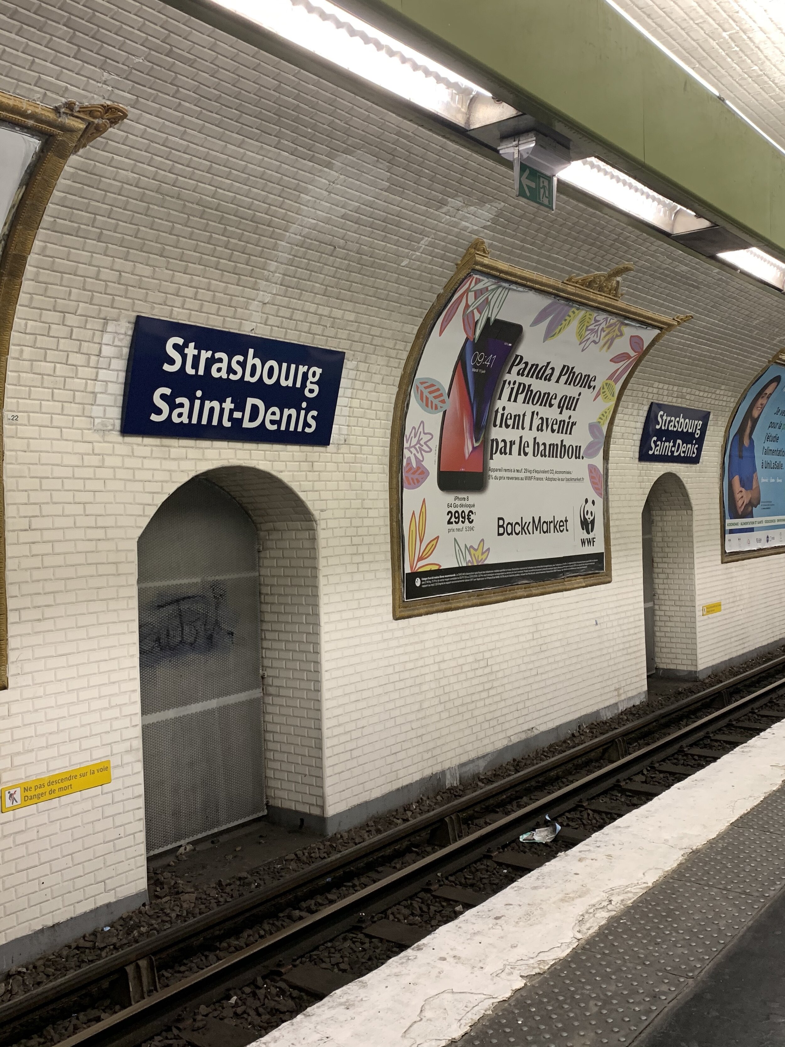 Migratie vervolging Controverse 4 dingen die je niet moet doen in de Parijse metro — I love Paris