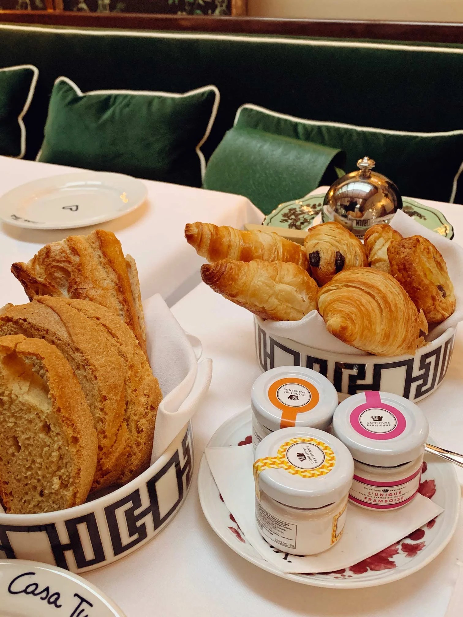 Koffie en ontbijt in Parijs