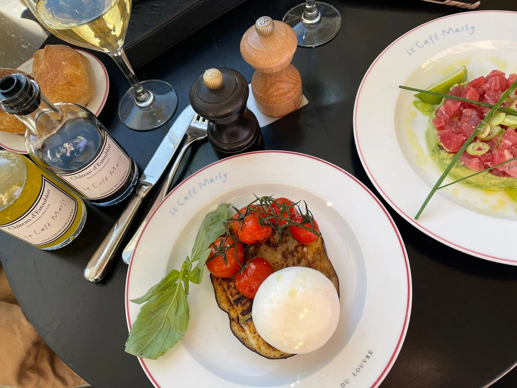 Lunch Cafe Marly du Louvre Parijs