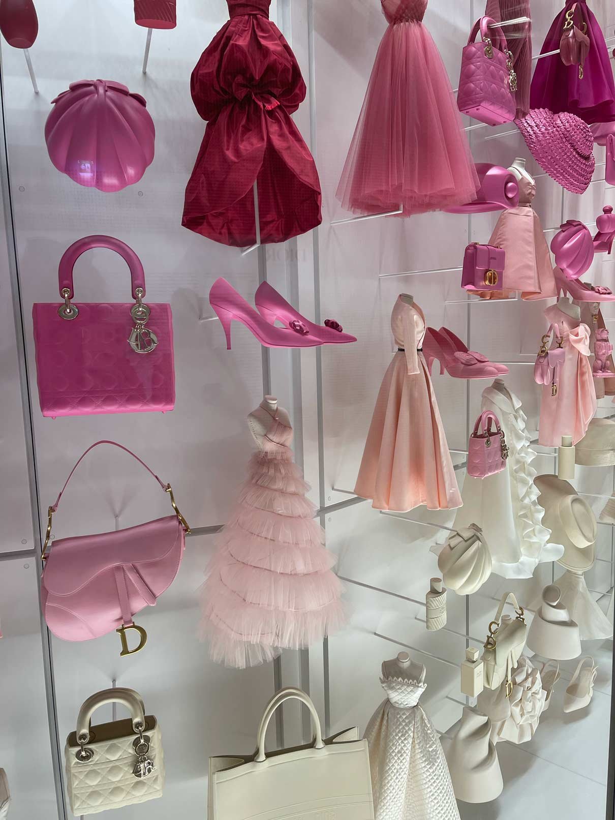 Dior een venster naar een wereld van tijdloze schoonheid en innovatie