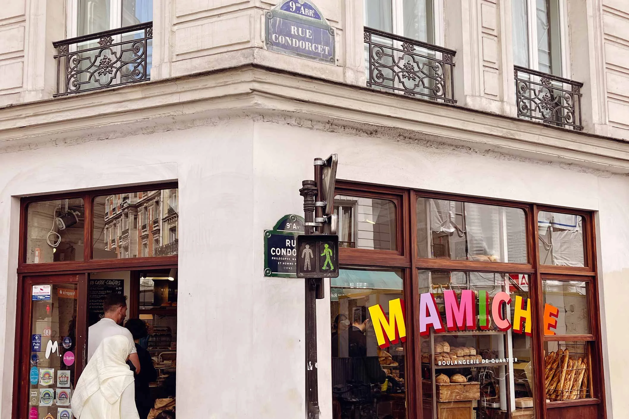 Beste croissants van Parijs, je proeft ze hier