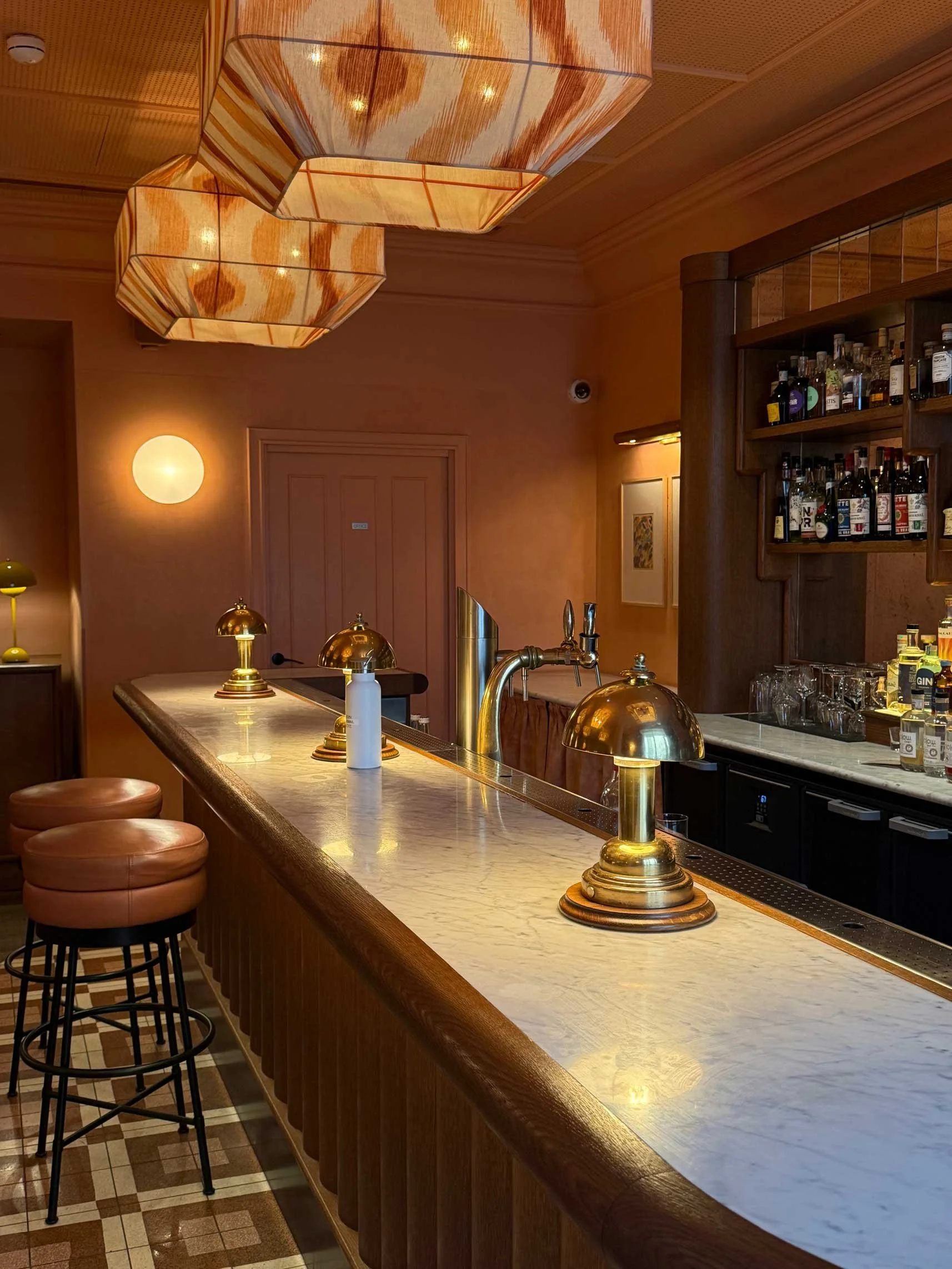 Bar le jardin de verre by locke