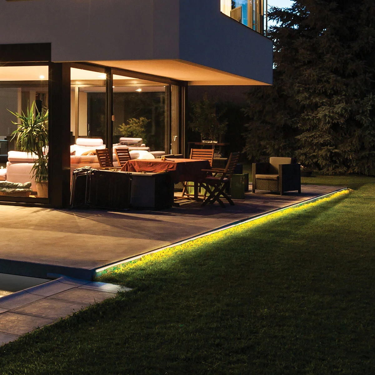 BBL_Outdoor_Lighting_03_SAMPLE.jpg