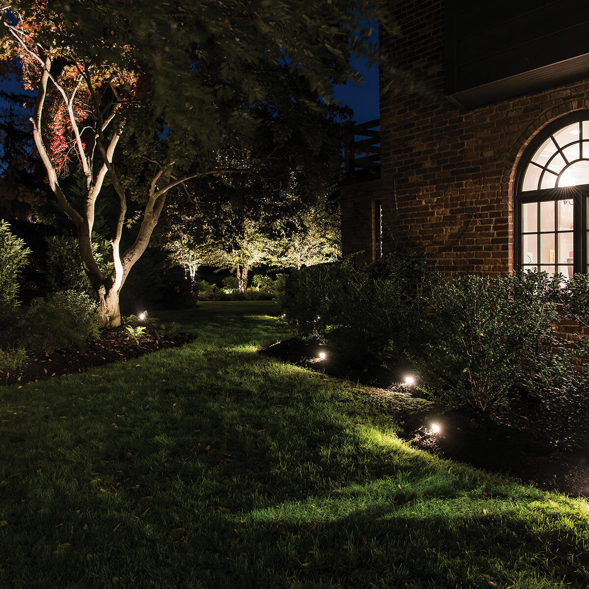 BBL_Outdoor_Lighting_04_SAMPLE.jpg