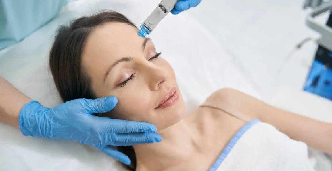 Diamond Glow Naples FL: How This Advanced Facial Treatment Refreshes Your Skin
