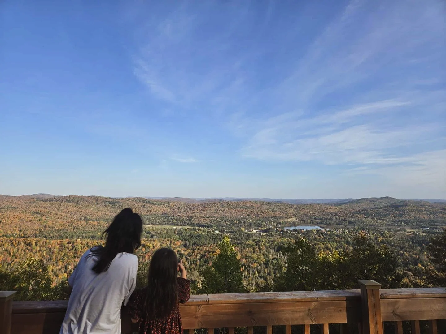 Sois le calme que tu veux voir chez ton enfant.

Ma fille est une grande hypersensible (je ne sais pas d&rsquo;o&ugrave; elle prend &ccedil;a 🙃). Et chaque jour, je r&eacute;alise &agrave; quel point cette sensibilit&eacute; fait d&rsquo;elle une v&