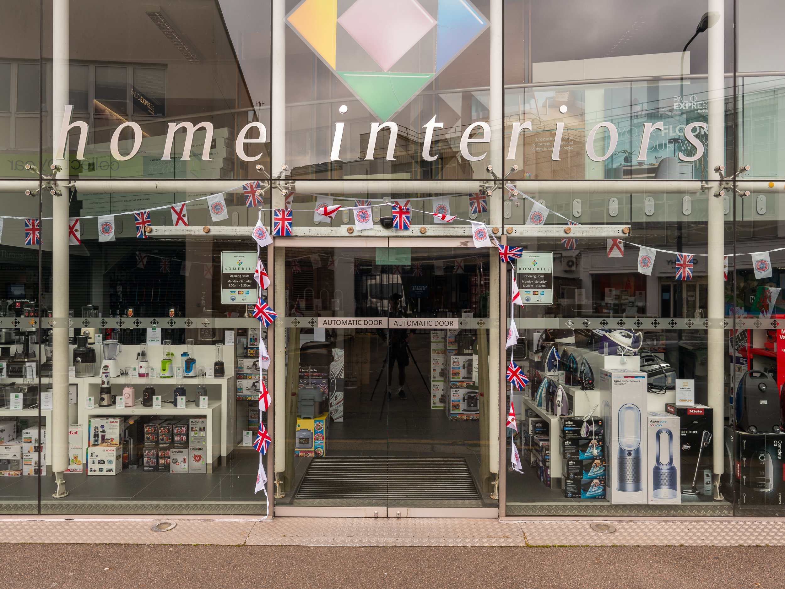 Shop Fronts_006.jpg