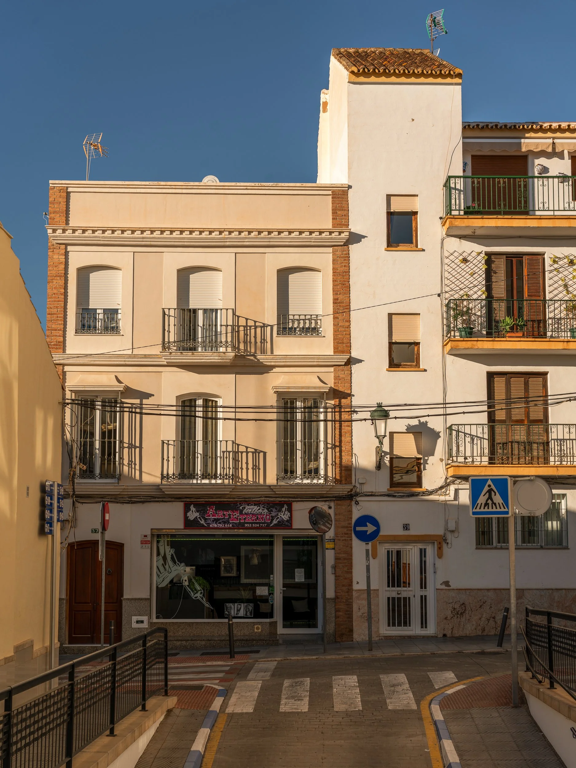 Exterior_006.jpg