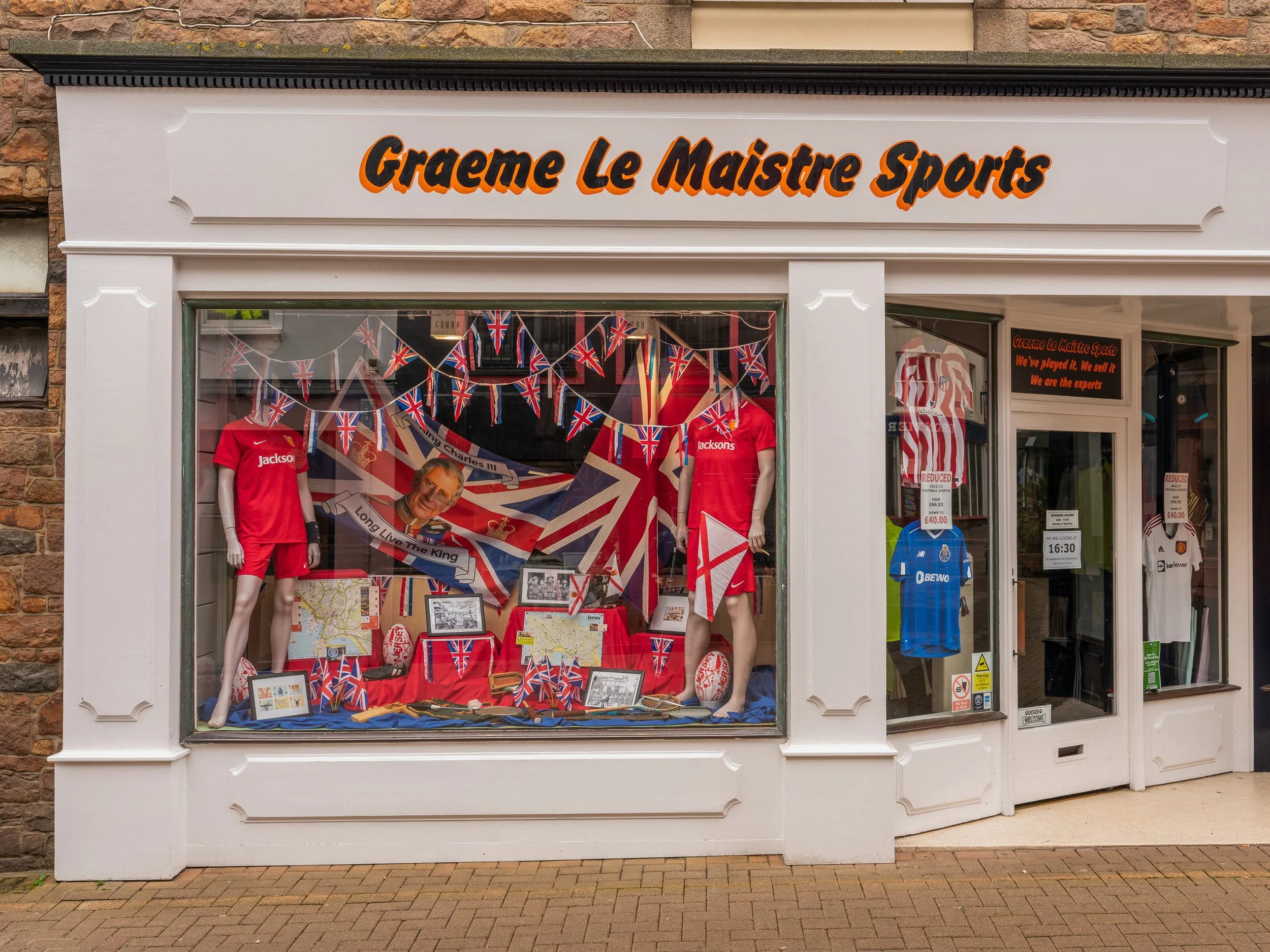 Shop Fronts_005.jpg