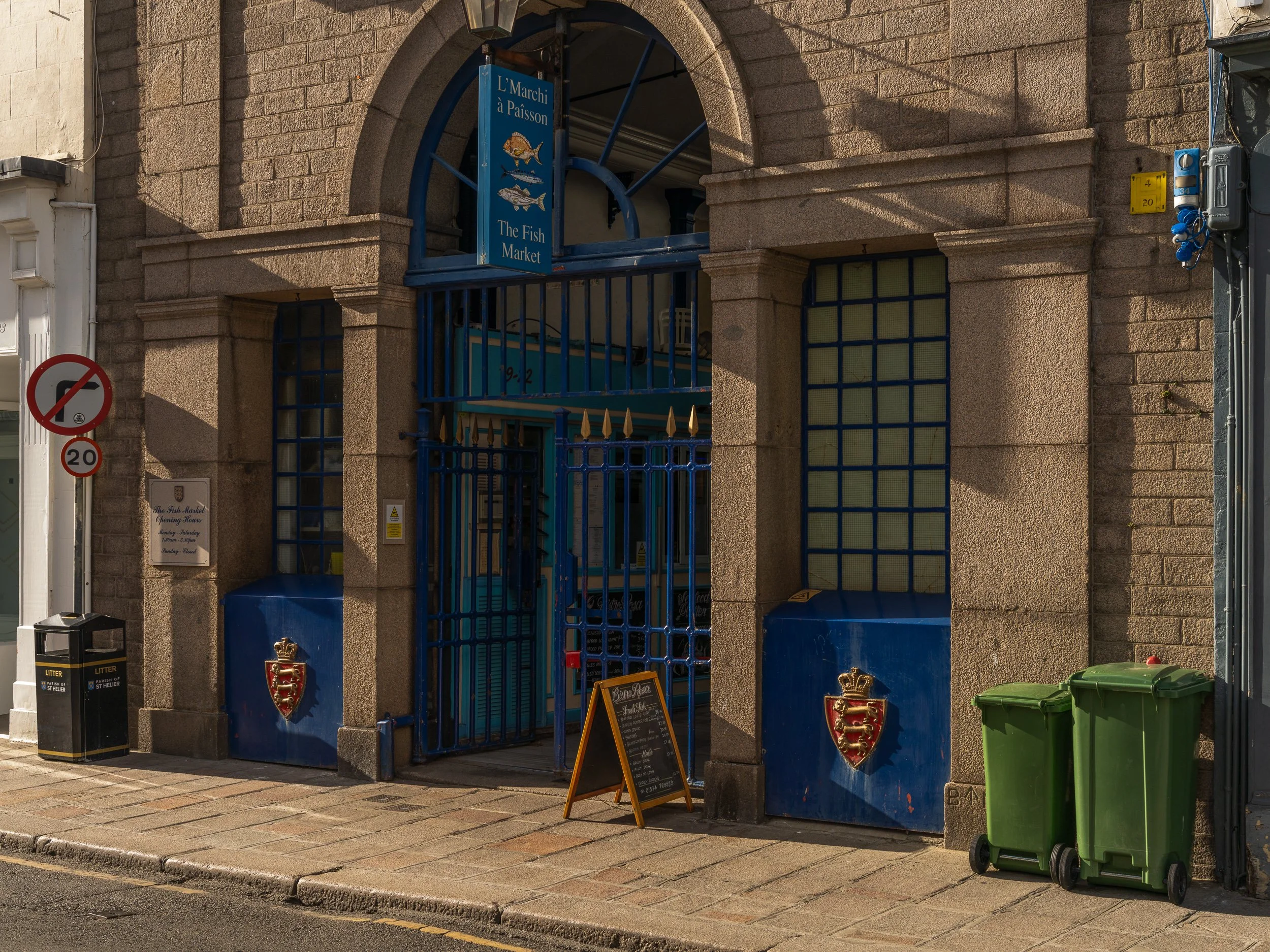 Exterior_005.jpg