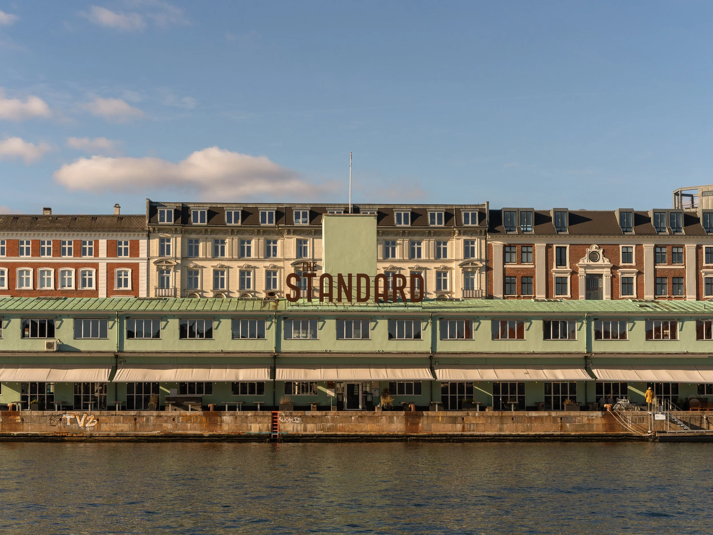 Exterior_024.jpg