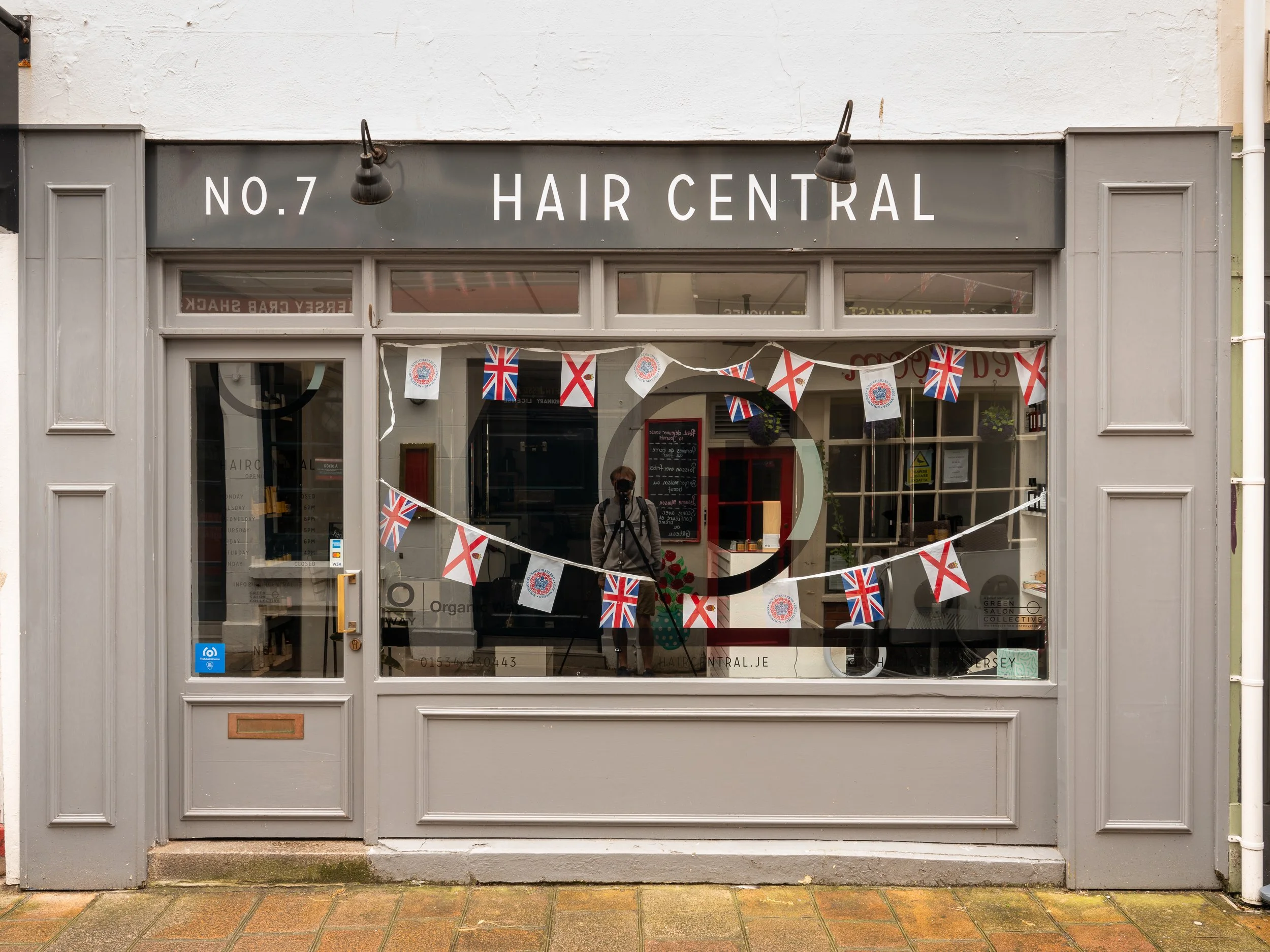 Coronation Shop Front_006.jpg