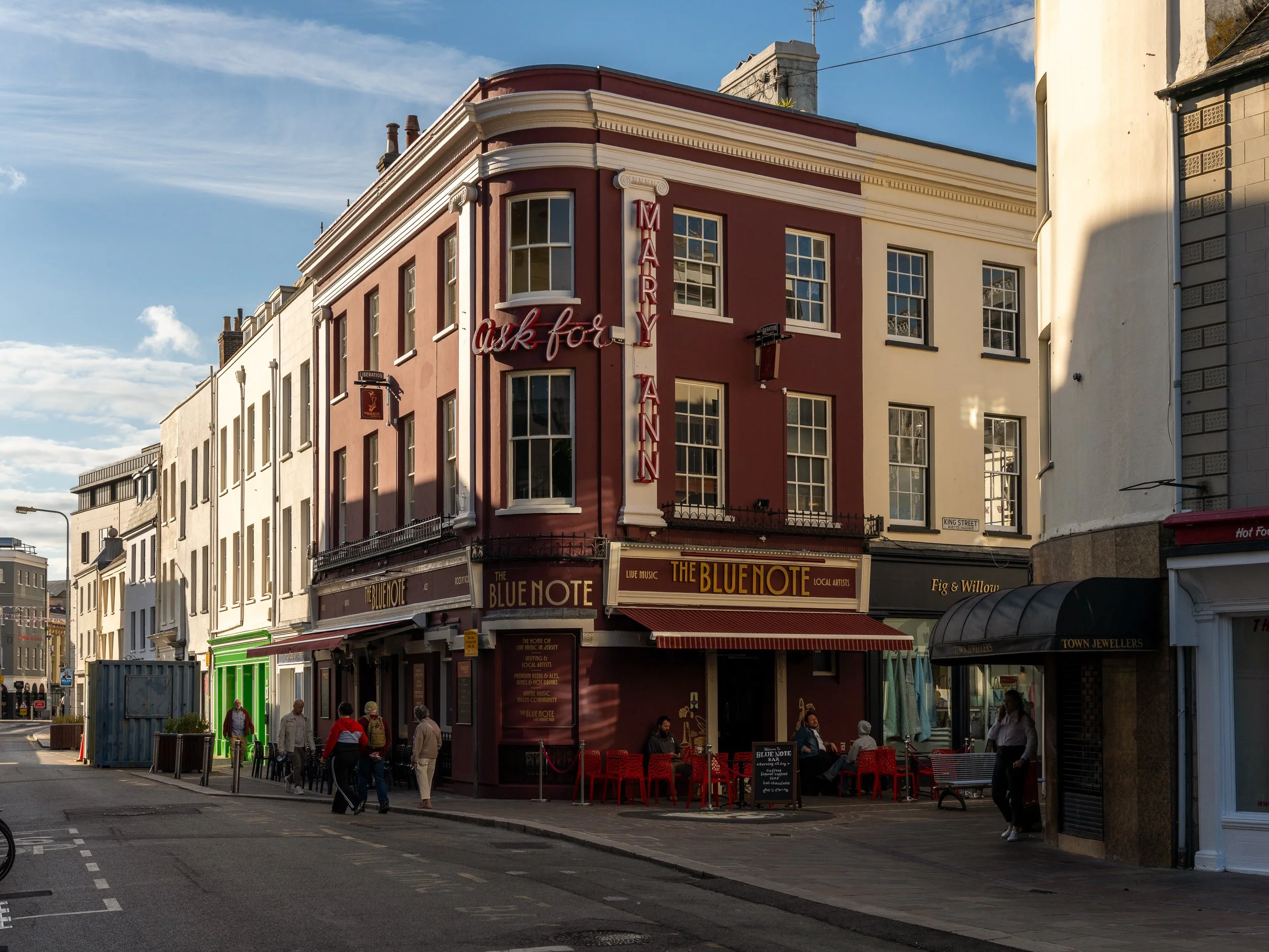 Exterior_003.jpg