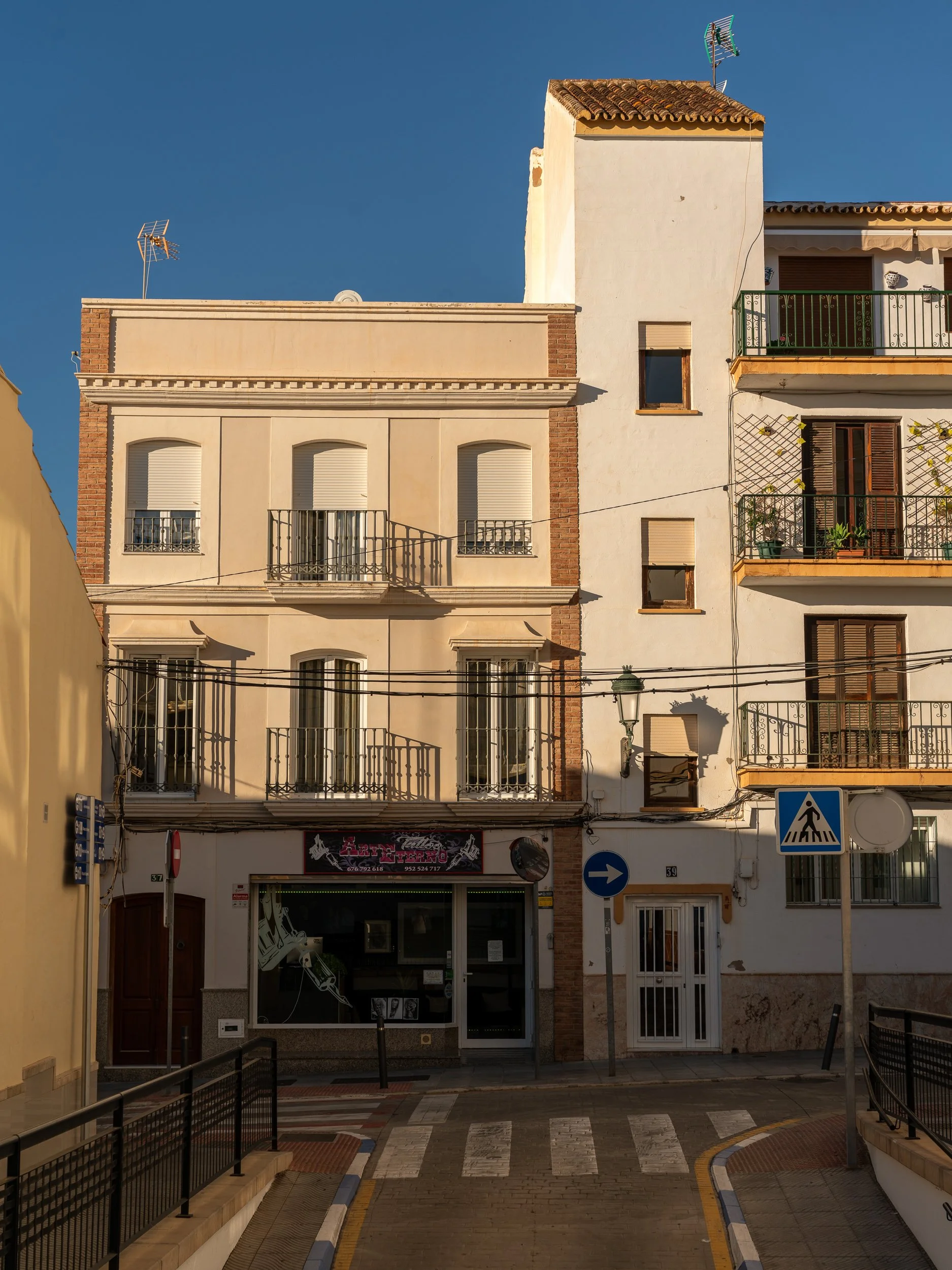 Exterior_006.jpg