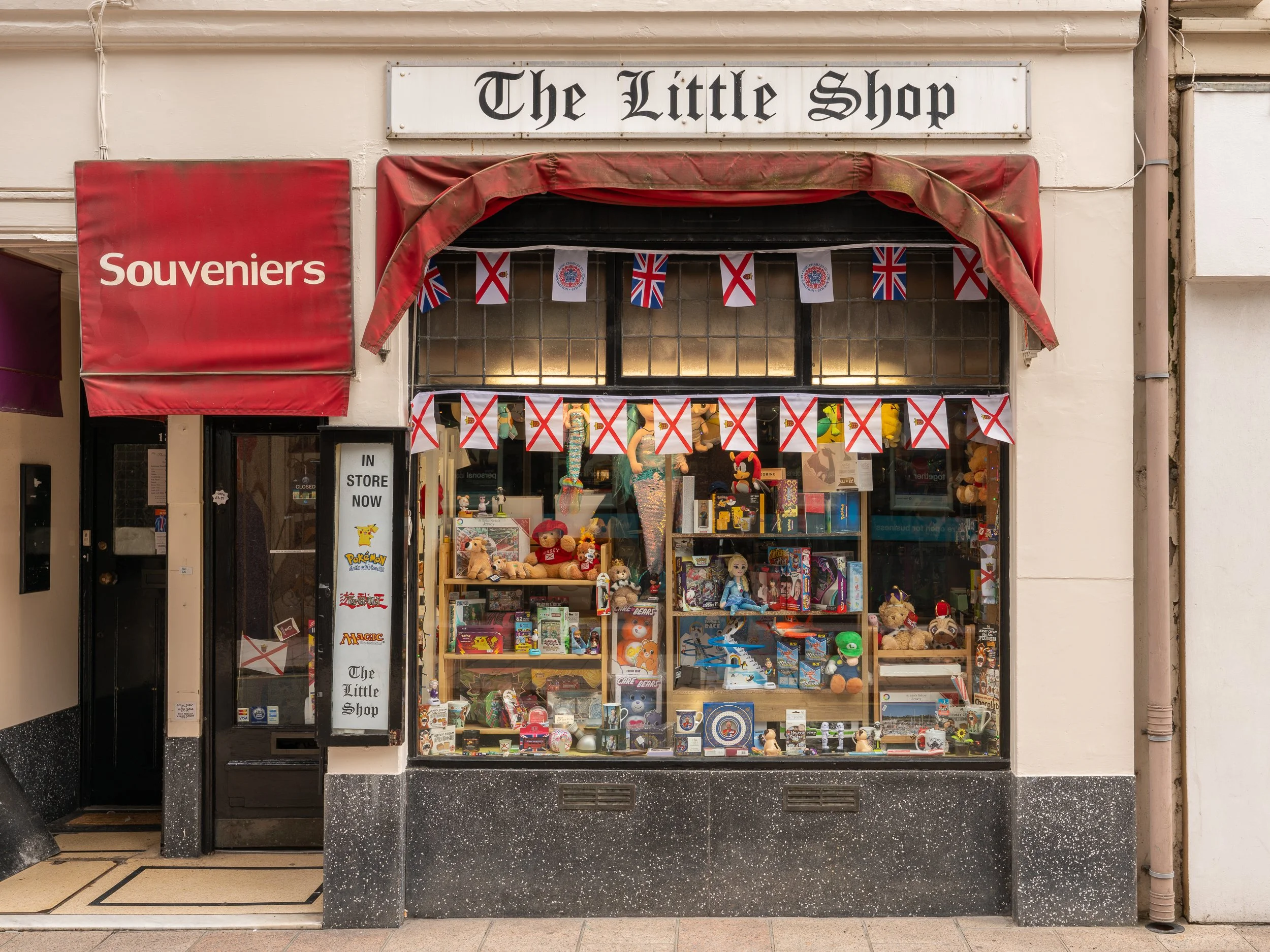 Coronation Shop Front_002.jpg