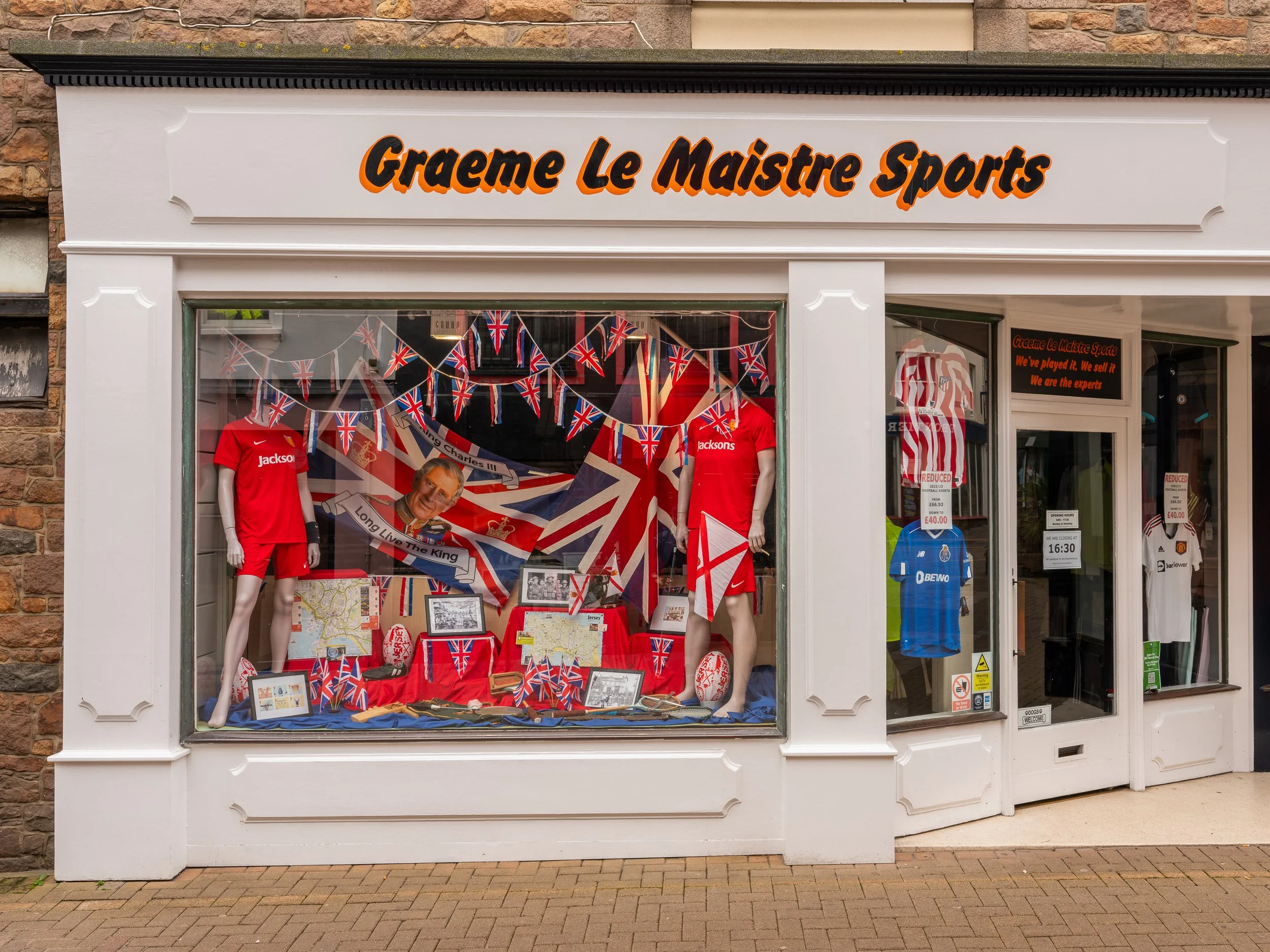 Shop Fronts_005.jpg