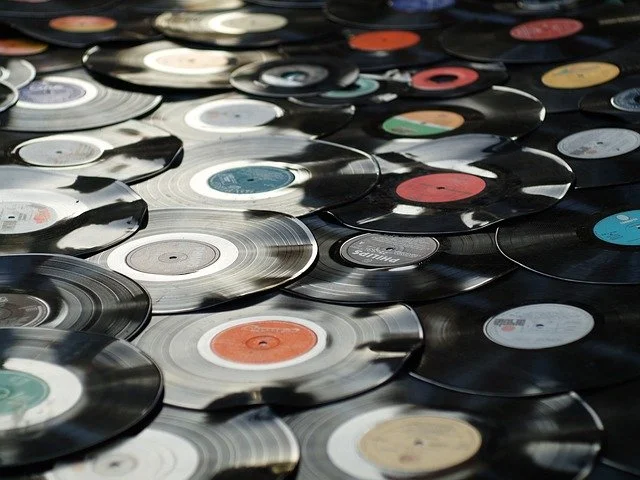 How Much Should I Sell Vinyl Records For At A Garage Sale?