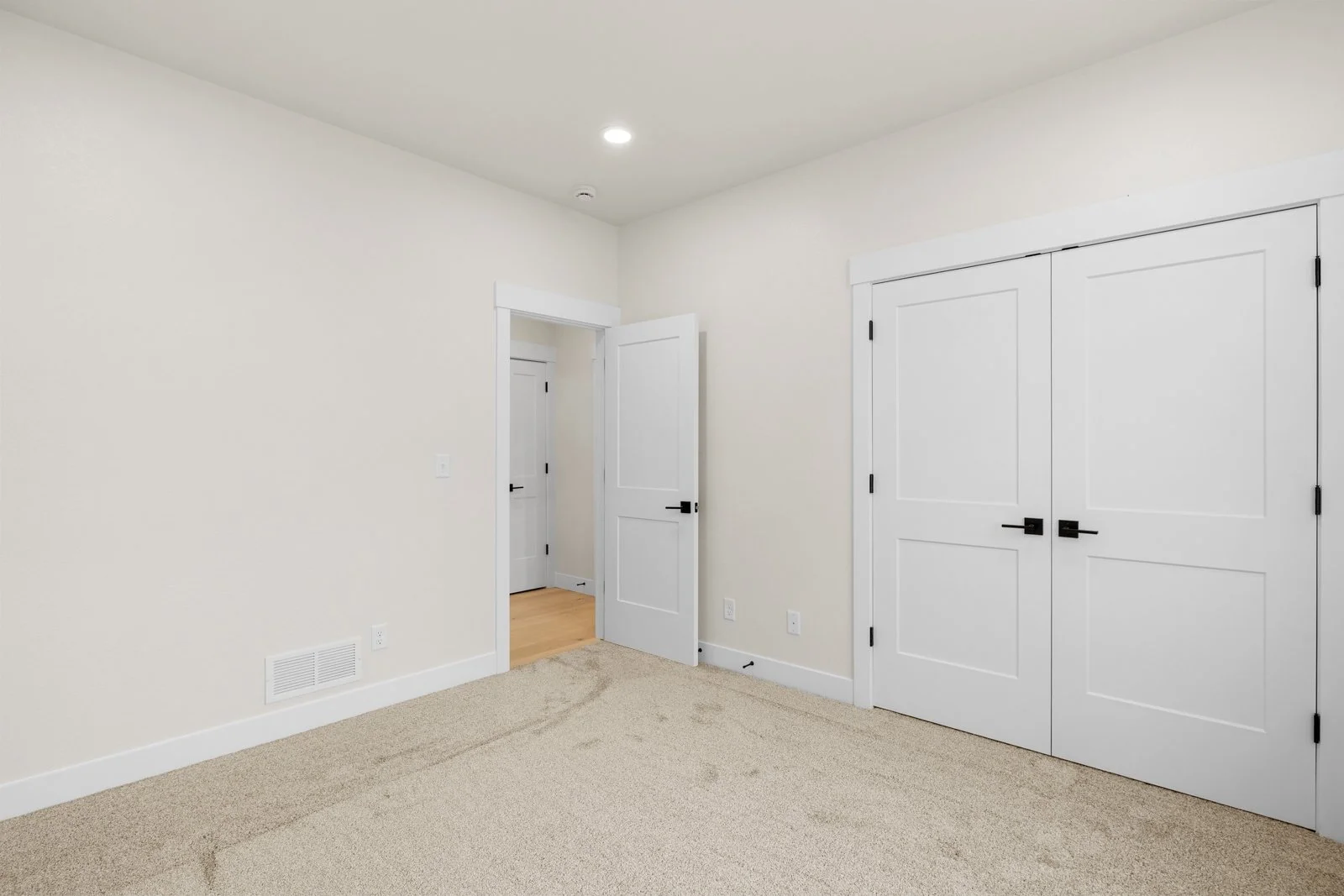 1205 Wineglass-29.jpg