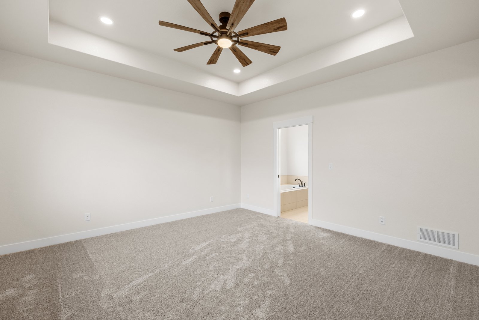 1205 Wineglass-19.jpg