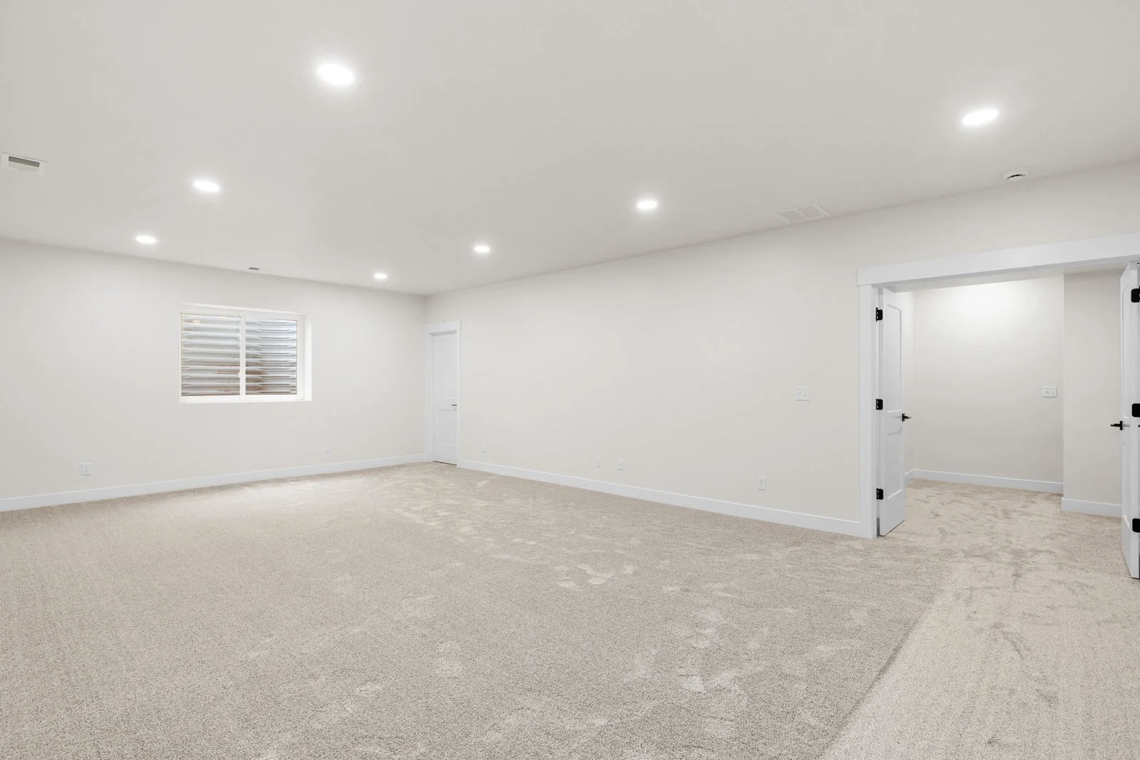 1205 Wineglass-32.jpg