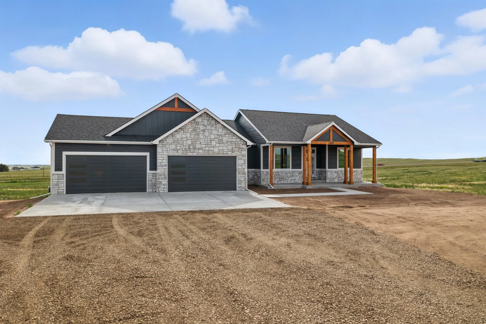 1689 Nita Ct (The Brookside)