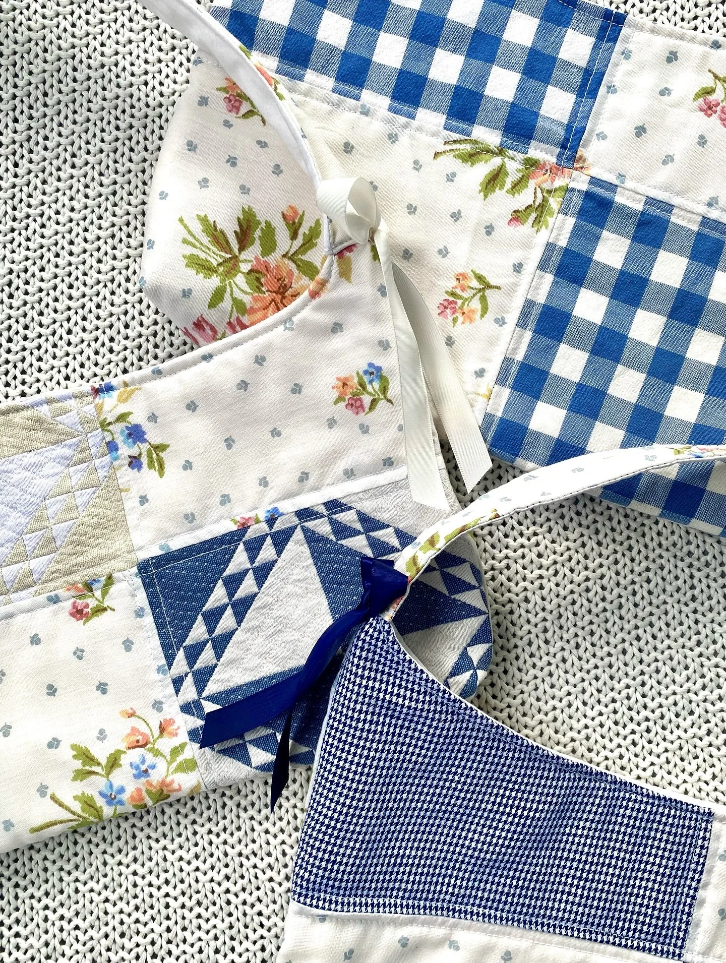 Patchwork season 🌀🧵🦕🩵🫐💙🦋
See you Saturday in Market Square at the Make Good Party!
#patchworkbag #quiltedbag #yyjarts #yyj