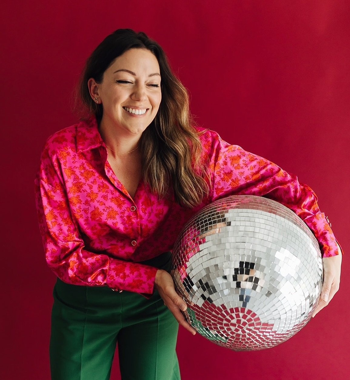 Lauran, always taking the party with her everywhere she goes&mdash; @waterloo_creative 🪩