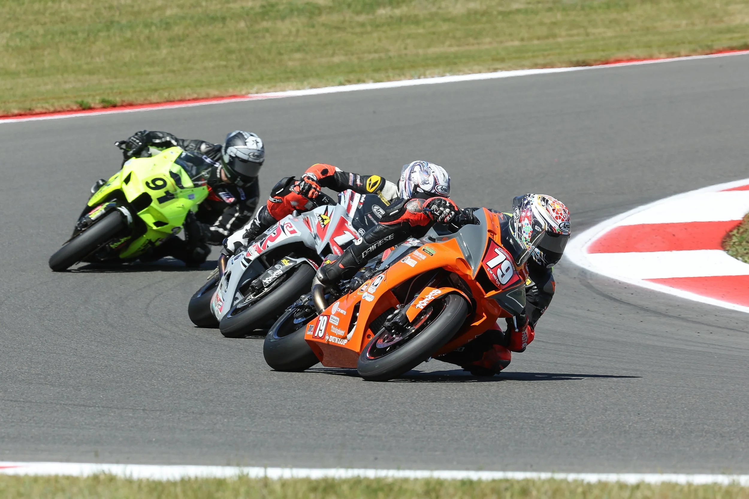 Fast Moto Racing CW Moto Shop + CW Moto Racing: Fast Bikes for Serious Riders