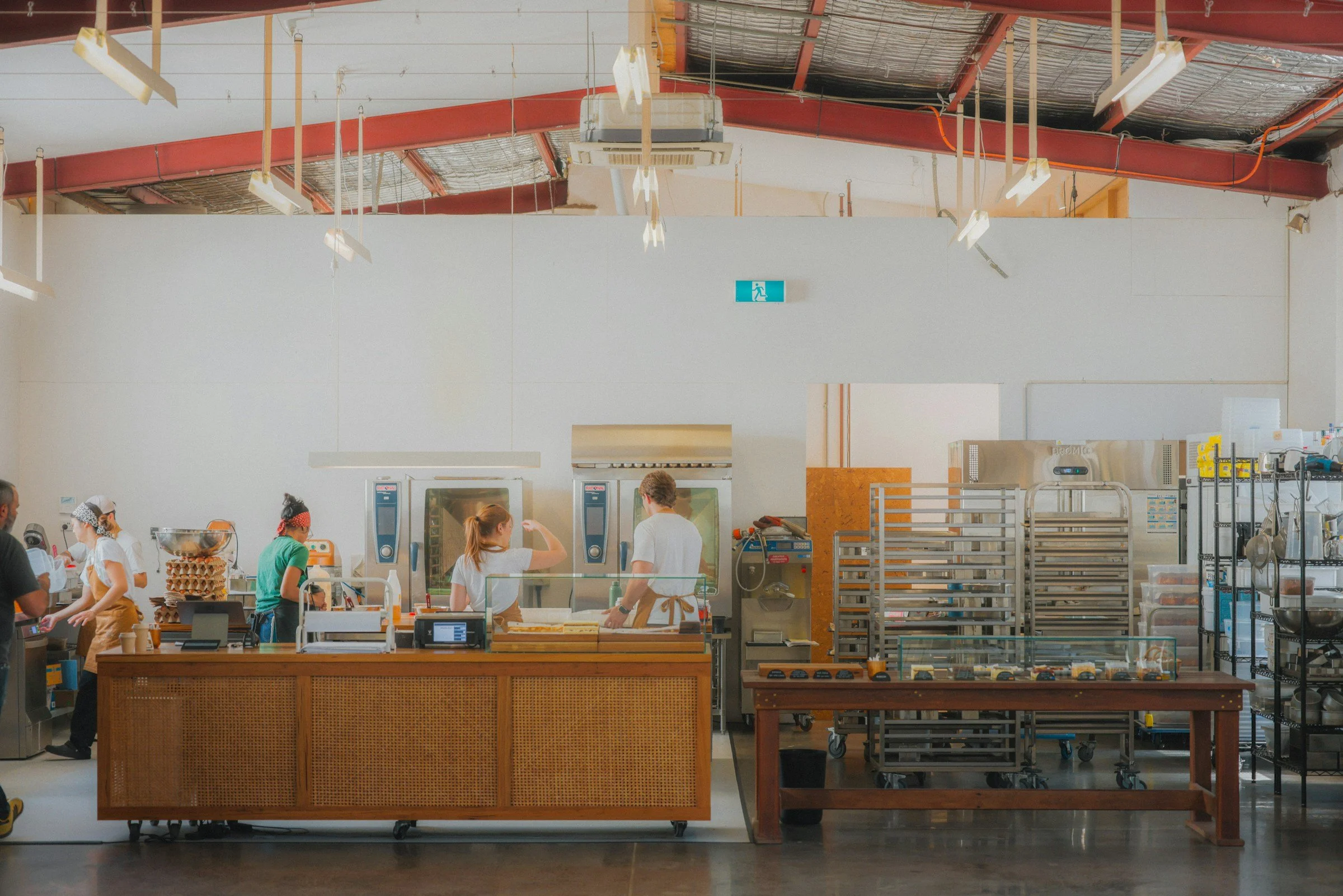 The Restaurant &amp; Bar Owner’s Guide to Commercial Insurance in California