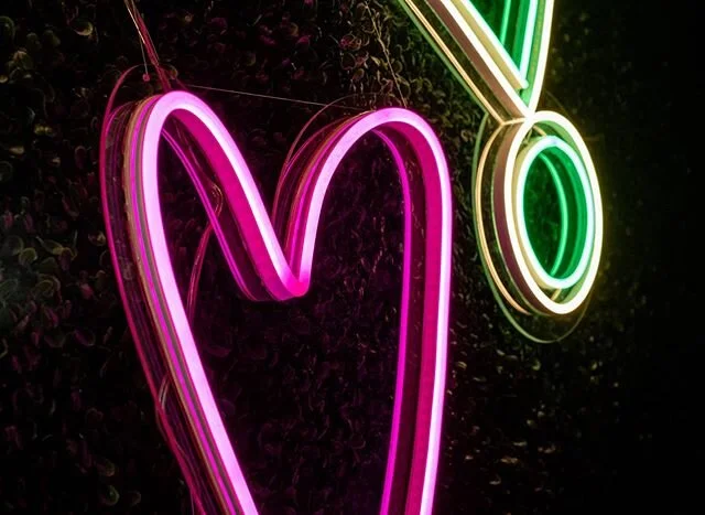 Recently we have been making more ❤️ signs , we 🥰 it !!! We can also customize your ideas. DM or email us!

#neondesign #vancouverbc #neonsigns #heartneon