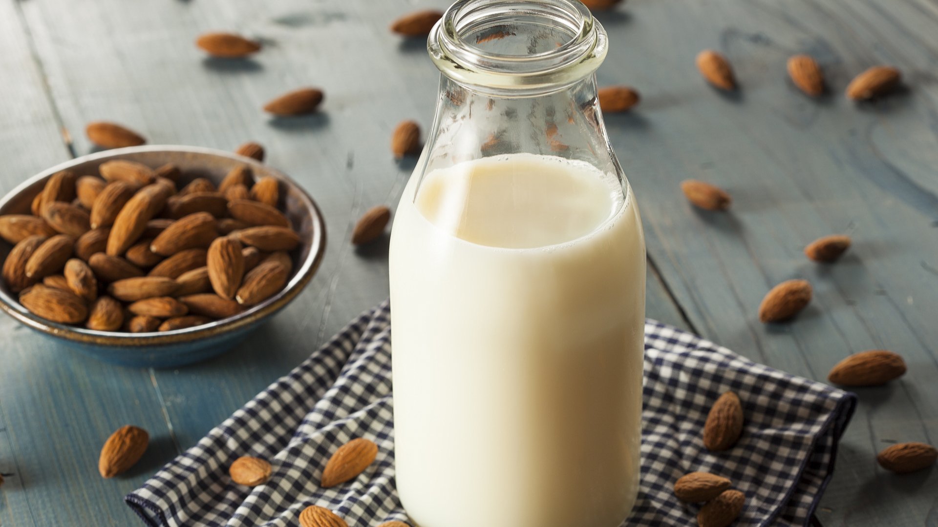 almond melk.jpg