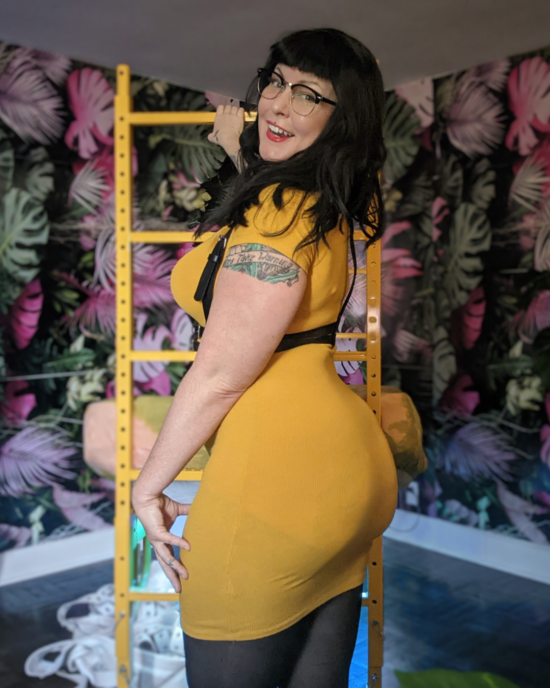 bastienne cross ass.png